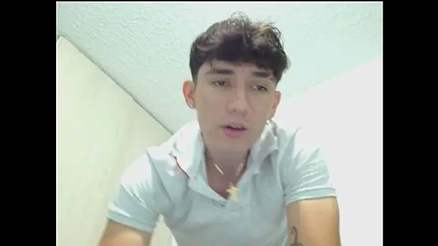 Snapshot of ChicoMaloFfF chatting on 09/25/25, 09:18 ChicoMaloFfF online show from 09/25/25, 09:18