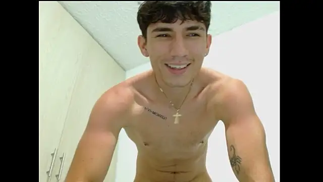 Snapshot of ChicoMaloFfF chatting on 10/07/25, 08:17 ChicoMaloFfF online show from 10/07/25, 08:17