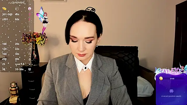 Snapshot of Sofia_Ford chatting on 02/06/25, 01:32 Sofia Ford online show from 02/06/25, 01:32