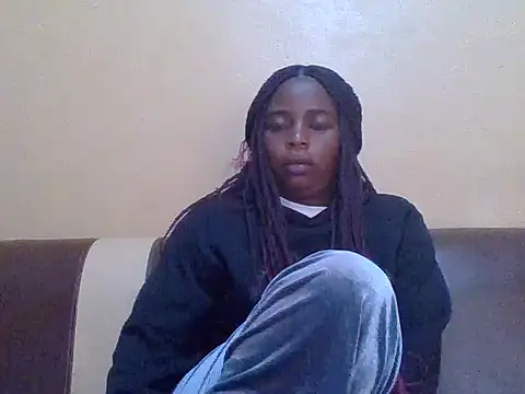 sweetbabra1 online show from 10/05/25, 09:07