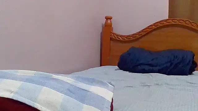 sweet-fancy online show from 03/26/26, 09:37