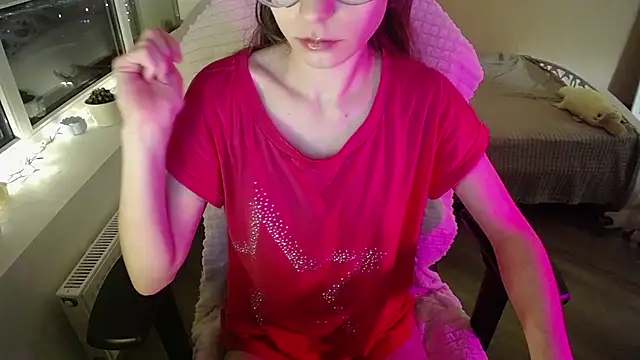 MissLinaDream online show from 05/25/26, 08:26