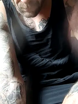 PIercingBoy38 online show from 10/29/25, 10:39