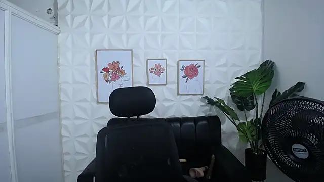 Valentinaa mature online show from 03/13/25, 09:16