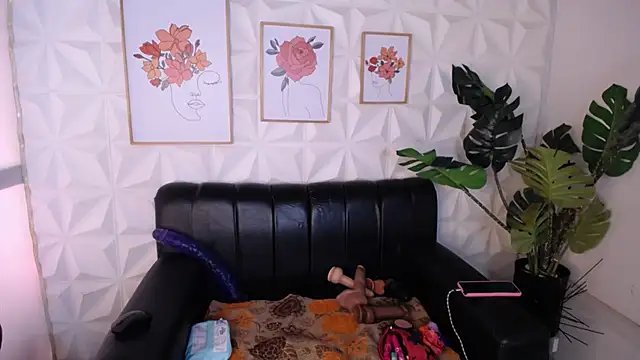 Valentinaa mature online show from 03/07/26, 07:33