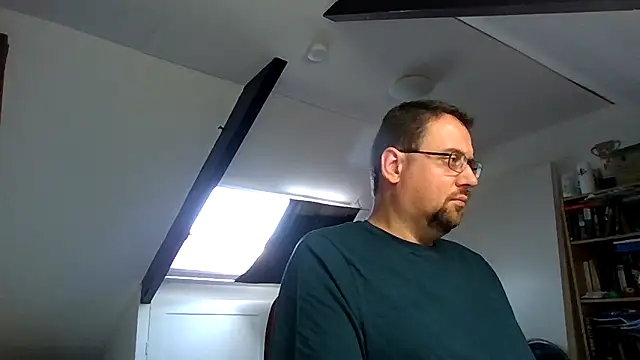 Snapshot of rdewaard81 chatting on 09/19/25, 09:11 rdewaard81 online show from 09/19/25, 09:11