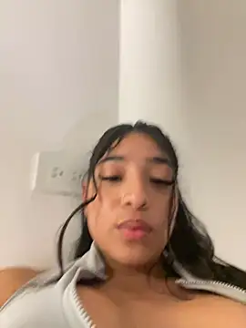 Bellafr online show from 01/04/25, 11:59