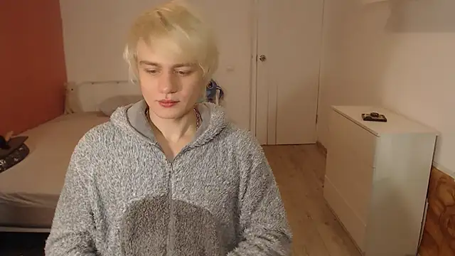 Oliver sweet  online show from 01/16/26, 02:04