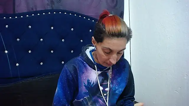 anyu1306 online show from 12/19/24, 04:57