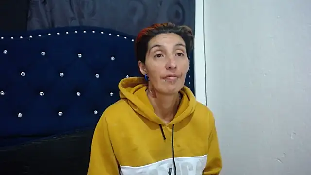 anyu1306 online show from 01/10/25, 10:36