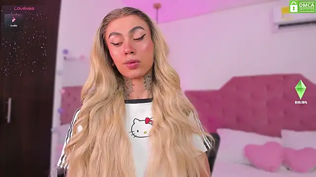 Snapshot of Miss_sagitario chatting on 03/17/25, 12:14 Miss sagitario online show from 03/17/25, 12:14