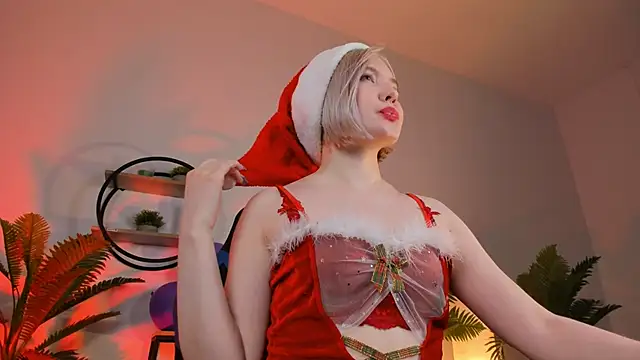 Snapshot of ReiYosimoto chatting on 12/24/24, 05:55 ReiYosimoto online show from 12/24/24, 05:55