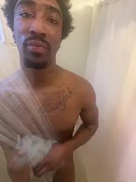 Snapshot of LawrenceBanques chatting on 02/15/25, 02:00 LawrenceBanques online show from 02/15/25, 02:00