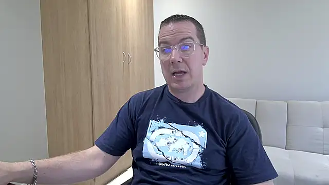 BrettJ81 online show from 02/01/26, 02:48