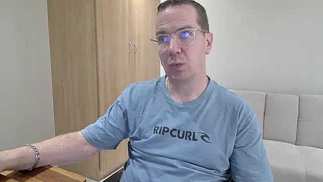 BrettJ81 online show from 04/28/26, 02:55