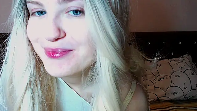 Sara4uu online show from 12/01/25, 10:26