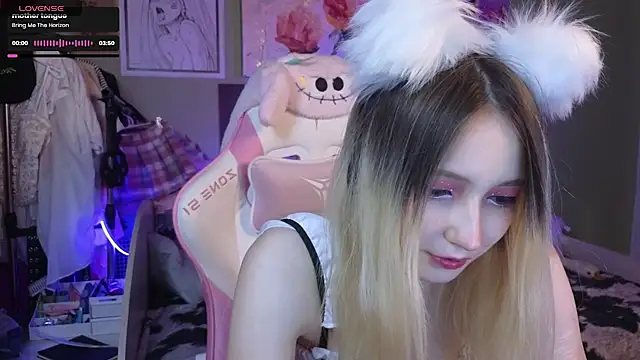 Evie Ro online show from 02/05/25, 08:14