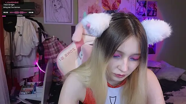 Evie Ro online show from 02/12/25, 08:29