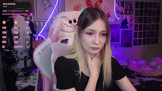 Evie Ro online show from 03/22/25, 11:53