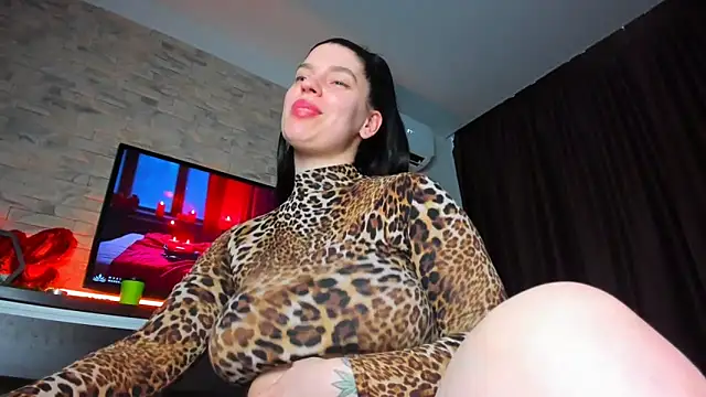 Laya Moon online show from 02/25/25, 02:00