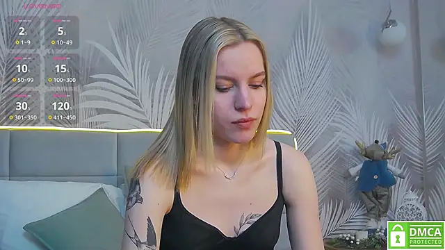 Snapshot of AmaliaBell chatting on 12/29/24, 08:04 AmaliaBell online show from 12/29/24, 08:04