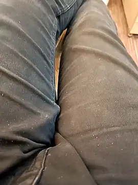 u wan me online show from 11/10/25, 08:02