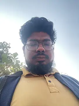 u wan me online show from 12/14/25, 08:52