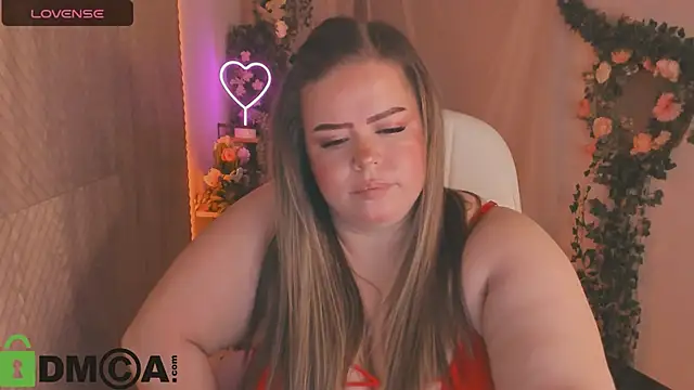 Snapshot of Sheila_queen_ chatting on 01/14/25, 02:40 Sheila queen online show from 01/14/25, 02:40