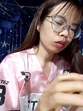   Mai-love19   online show from 04/09/26, 08:20