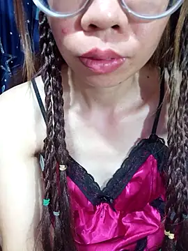 Snapshot of __Mai-love19__ chatting on 07/04/26, 11:44 Mai-love19 online show from 07/04/26, 11:44