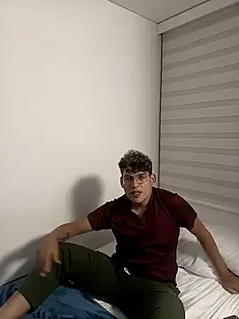 dom2travelersss online show from 01/16/25, 03:35