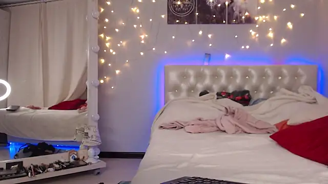 ExoticaGirl online show from 12/30/24, 01:36