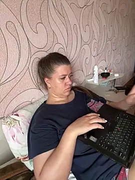 Snapshot of Lis_Kollen chatting on 06/15/26, 12:07 Lis Kollen online show from 06/15/26, 12:07