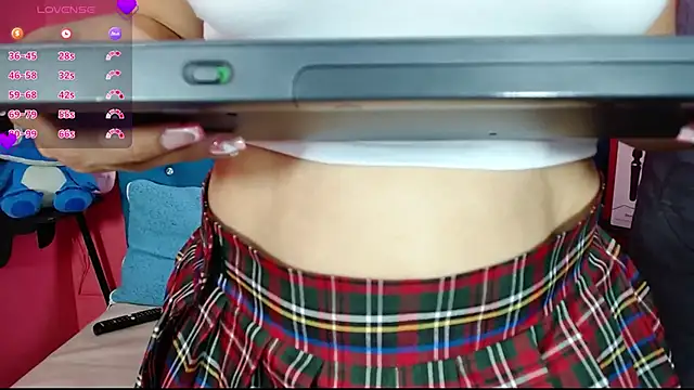 Snapshot of gisellsaenz chatting on 01/14/25, 06:49 gisellsaenz online show from 01/14/25, 06:49