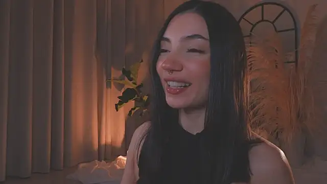 AmyArmstrong online show from 09/20/25, 12:22