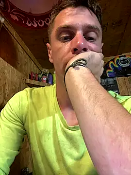 Snapshot of DillPie chatting on 11/20/25, 03:39 DillPie online show from 11/20/25, 03:39