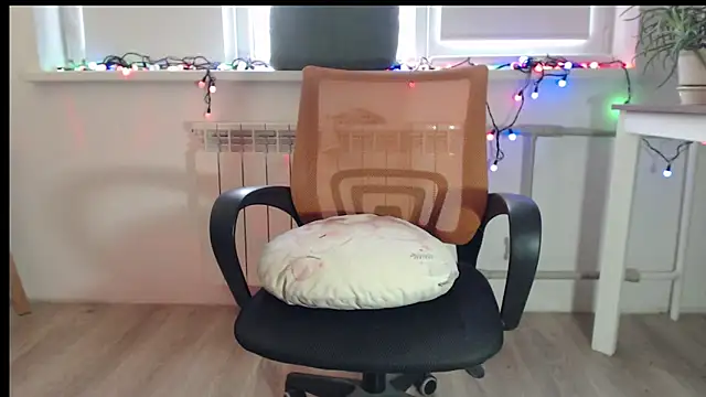 Cutie peach online show from 01/17/26, 12:21