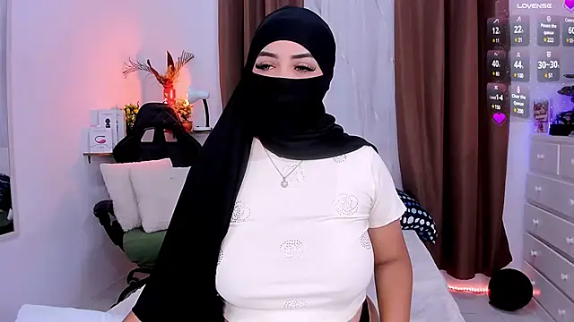 Snapshot of KeishaDanger_ chatting on 02/22/25, 09:04 KeishaDanger online show from 02/22/25, 09:04