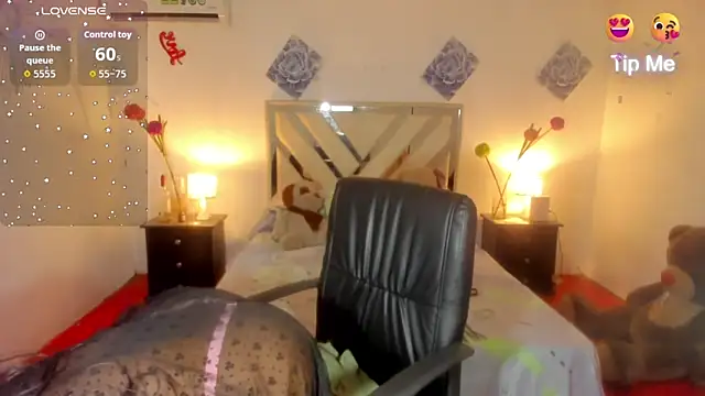 Miagrace online show from 12/18/25, 10:49