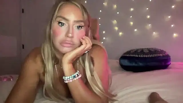 Fitnessbabe69 online show from 10/05/25, 07:07