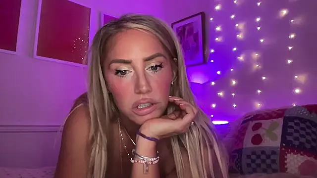 Fitnessbabe69 online show from 05/27/26, 11:07