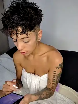 luci fer devil online show from 01/23/25, 02:02