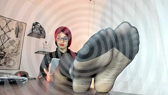 luci fer devil online show from 02/09/25, 12:06