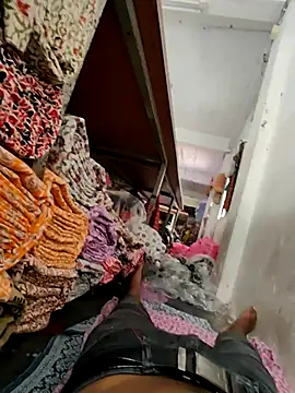 Kolkata   Boy online show from 09/15/25, 09:20