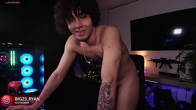 bigryann23 online show from 01/02/25, 12:55