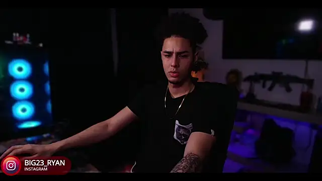 bigryann23 online show from 01/17/25, 01:36