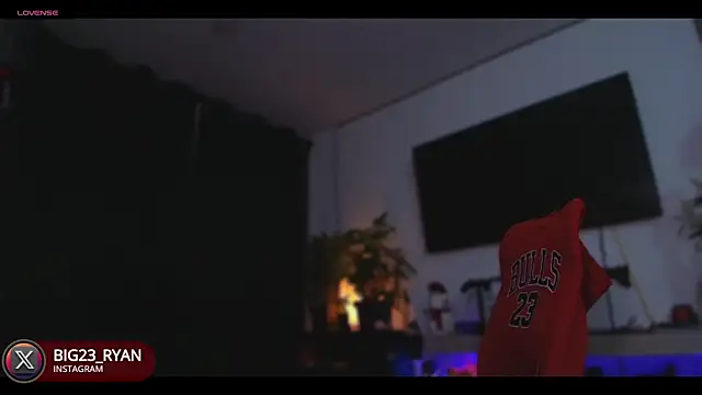 bigryann23 online show from 02/09/25, 02:38