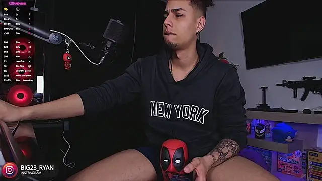 bigryann23 online show from 03/15/25, 03:40