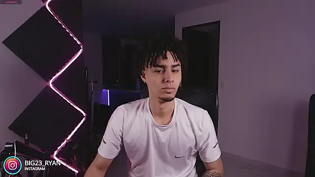 bigryann23 online show from 11/24/25, 11:26