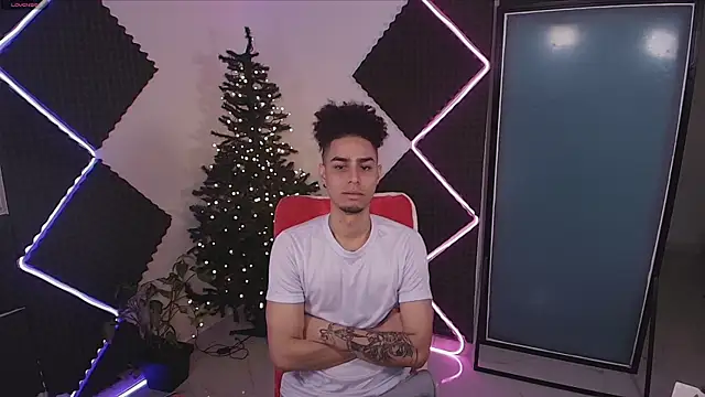 bigryann23 online show from 12/20/25, 02:29